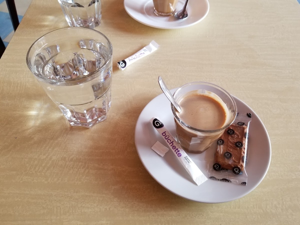 Bistrot Littéraire Les Cascades-5